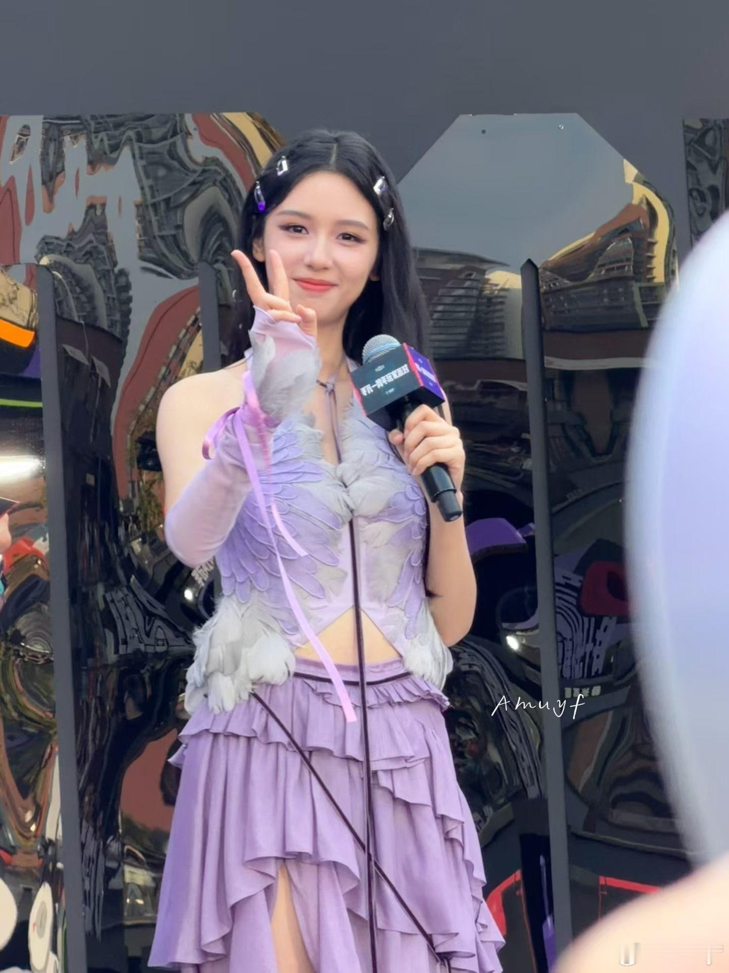 周也妈咪你好美