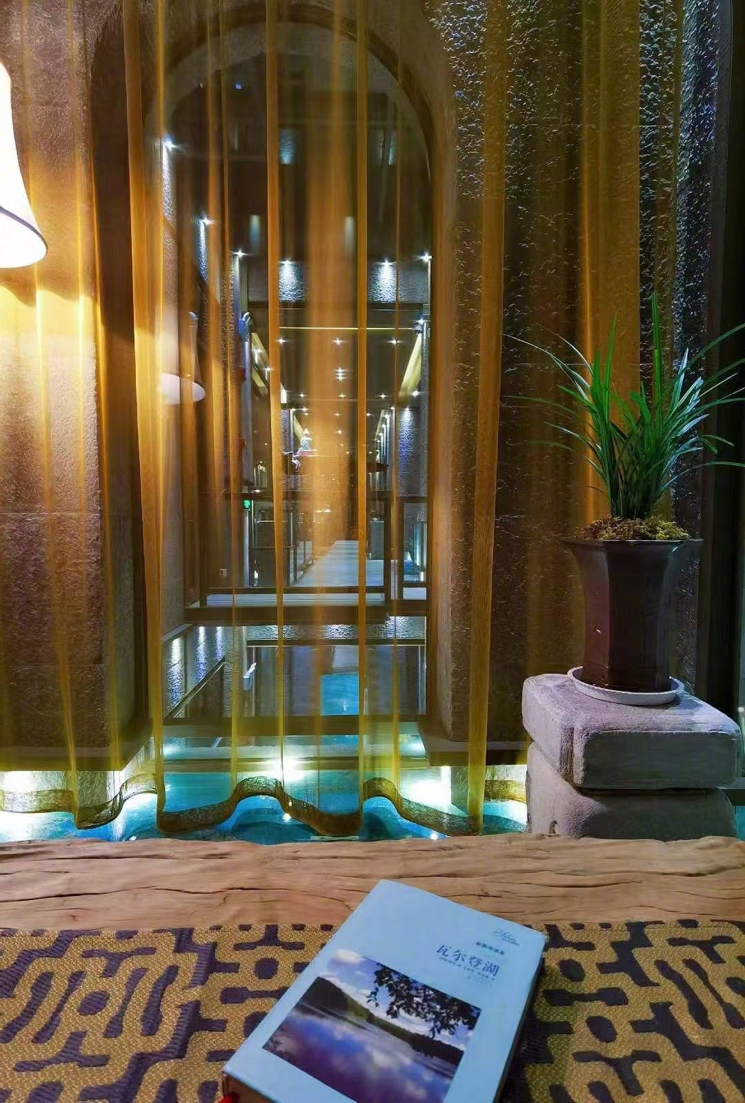 其实，人生最重要的能力就是让自己能够保持不断更新，确保自己可以轻松地摆脱昨天的自