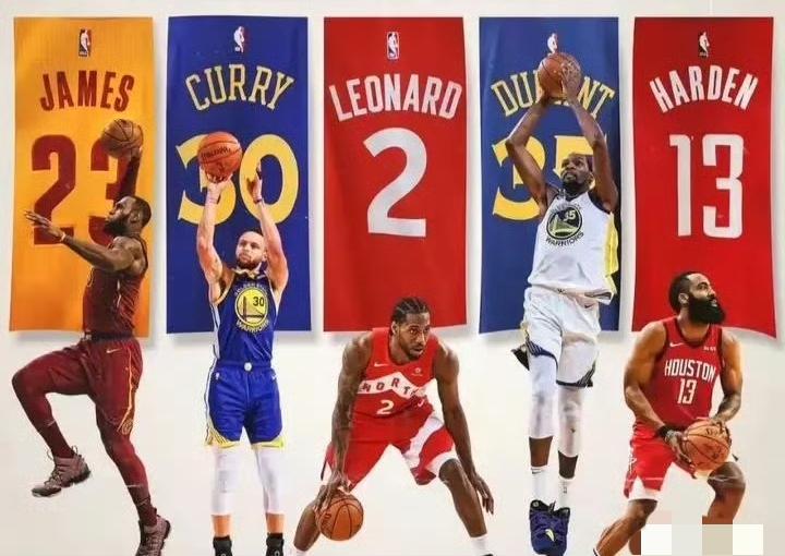 这是近15年最好的五个球员​​​：勒布朗·詹姆斯、斯蒂芬·库里、科怀·伦