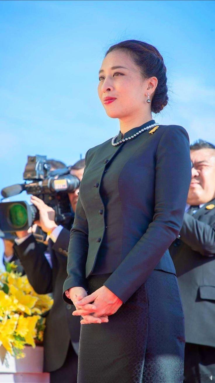 泰国王室🇹🇭据多家泰媒报道，8月15日，泰国王宫事务处发布了关于帕差拉吉帝