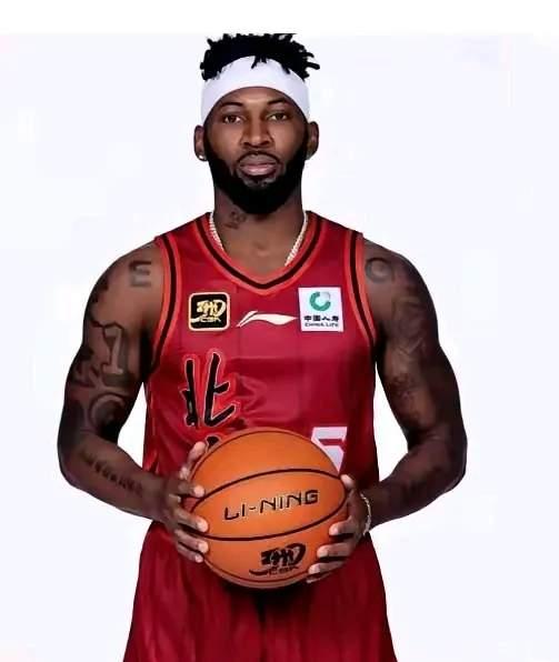 太可惜！北京队95-99惜败山东队，这2位球员输球但不输面！1.杰曼，超级