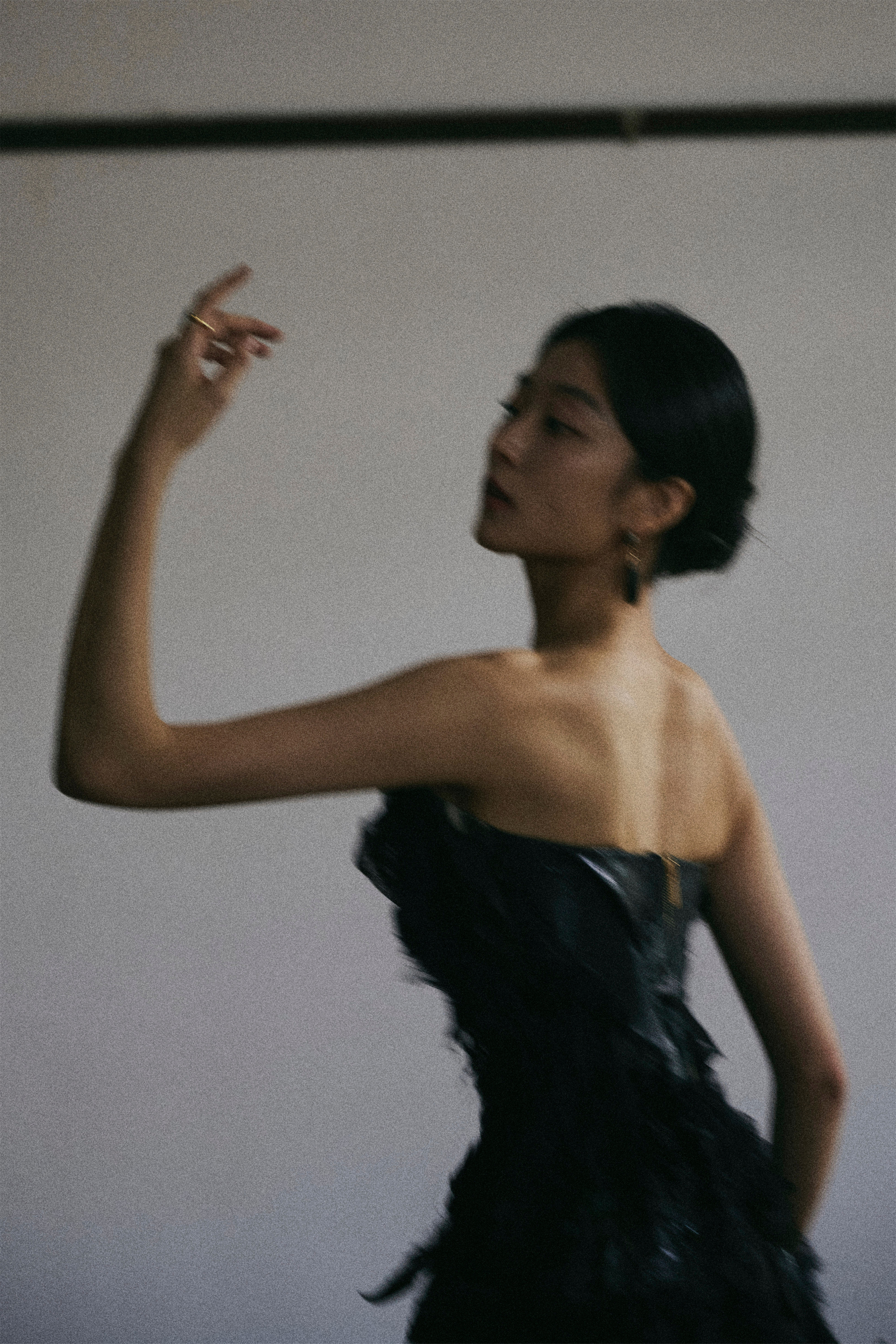 孙千大长腿，暗夜里的芭蕾少女