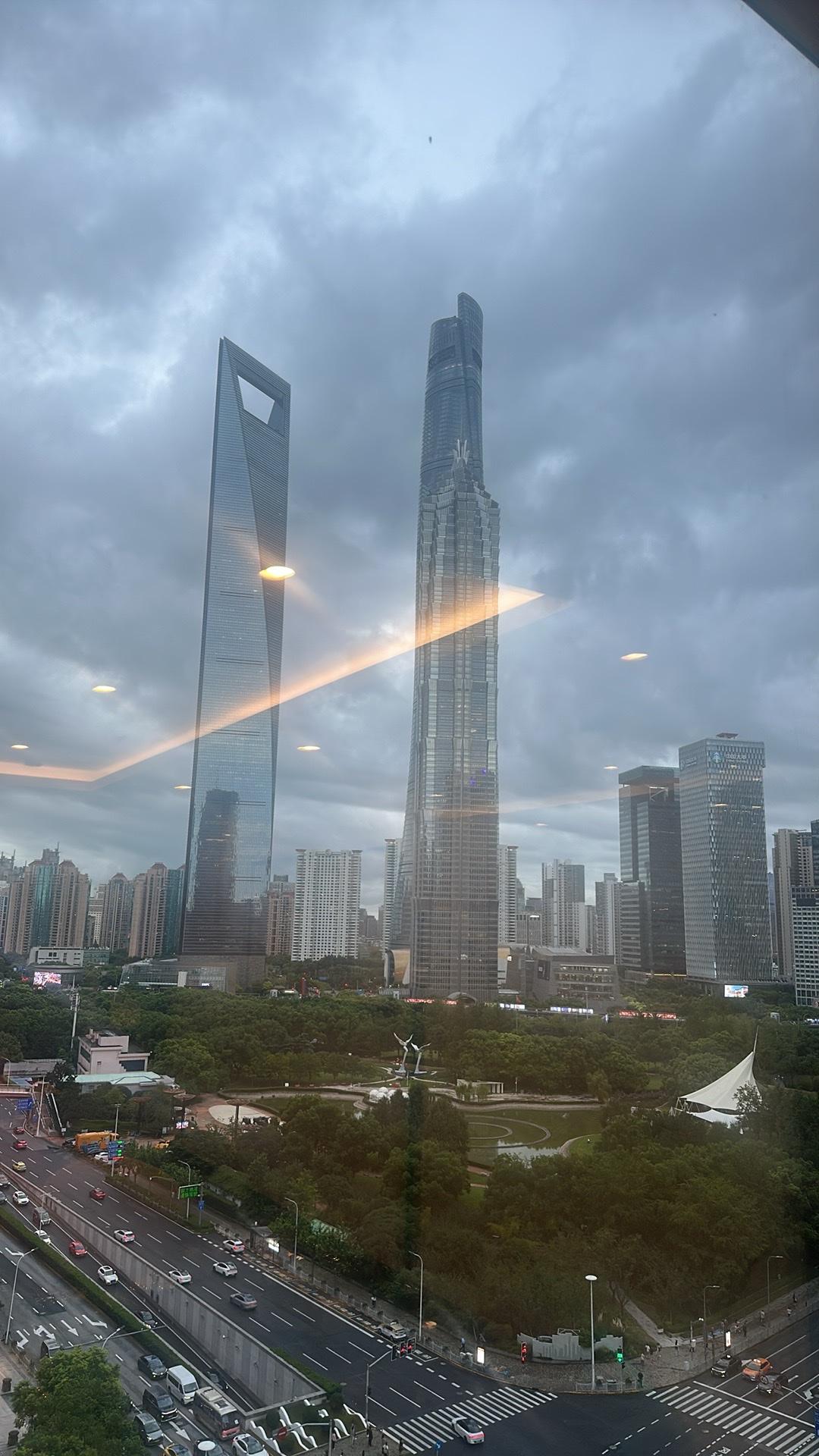 【琅河财经】我不明白为什么有人天天盼着欧美经济出现危机，甚至是崩掉。咱就是看看目