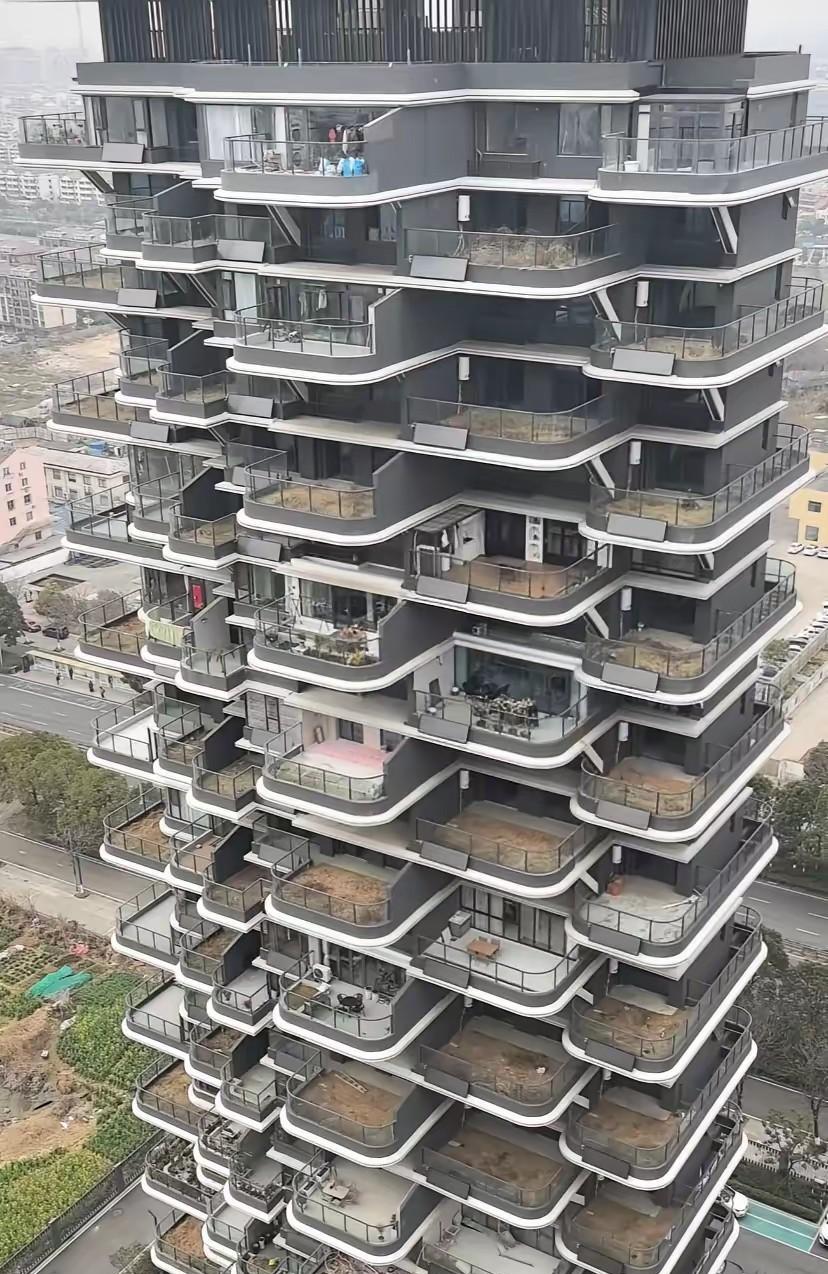 第四代住宅到底是住房新理念还是噱头？中国人都有一个小院梦，闲暇之余，种花种菜，