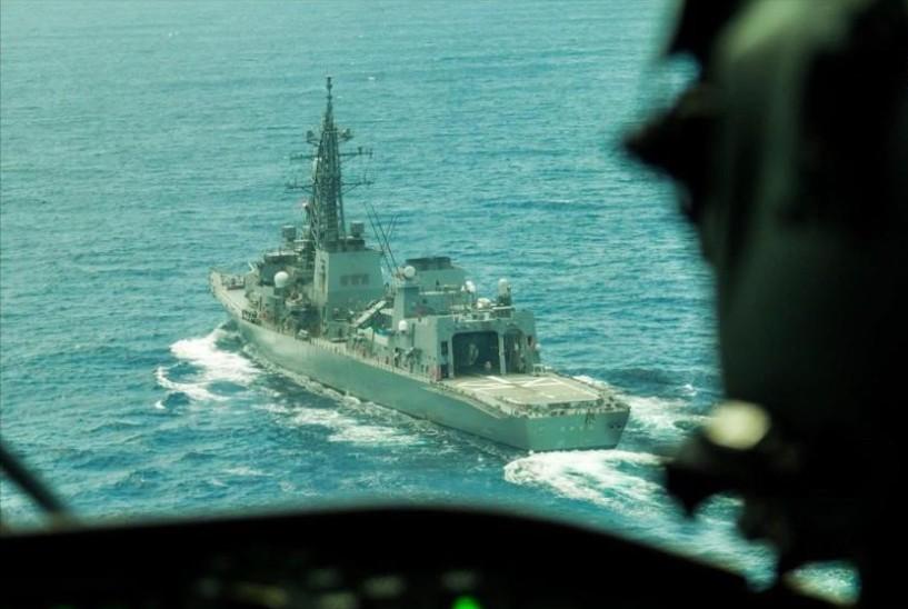 日本舰艇穿越台海后去向曝光，日媒坦言：通行时机经过精心考虑！4月17日凌晨4