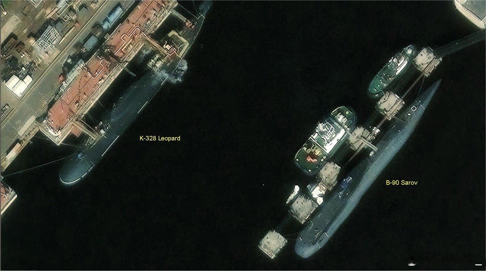 正在北德文斯克造船厂改装或维保的俄军潜艇：图一，K-328“豹”，971型阿库拉