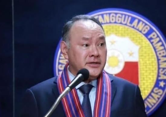 美日澳菲军演遭中方左右夹击，菲律宾急的破口大骂，白宫却一反常态沉默！24日，10