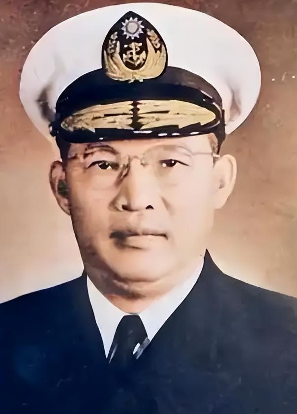 1938年，薛岳怒吼要枪毙桂永清，蒋介石冷冷问了一句：你知道他岳父是谁吗？毙了！