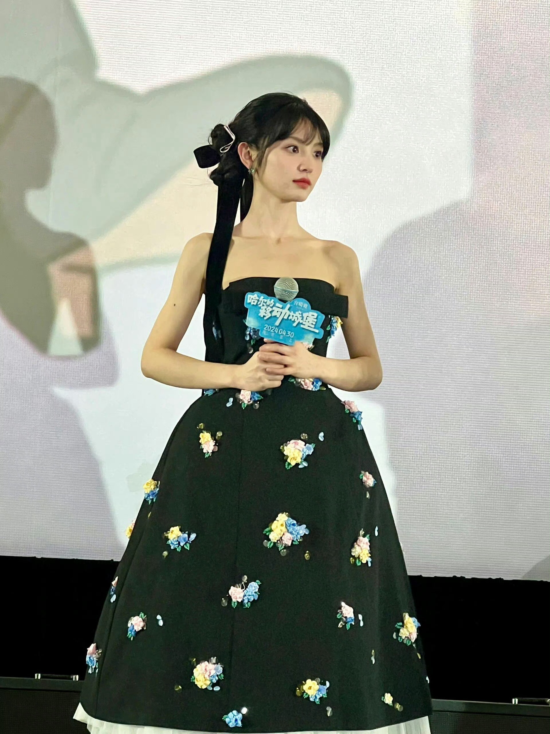 田曦薇这有70斤嘛？！