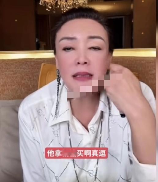 直播镜头前，马筱梅一句“和汪小菲在台北看房了”，瞬间把汪小菲台北买房送上了热搜。