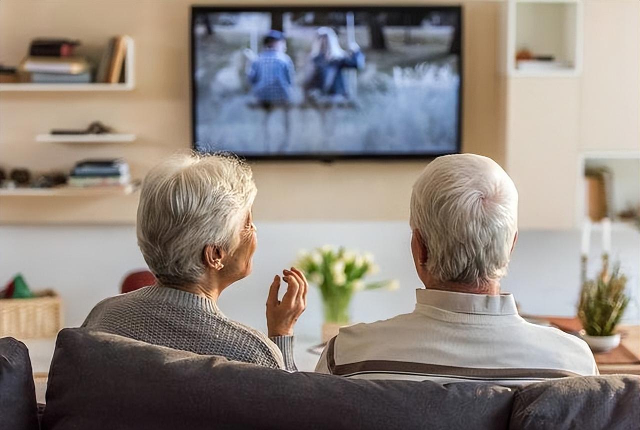 人到60岁后，不在于睡觉，不在于运动，请谨记4个长寿原则！60岁以后，老年医