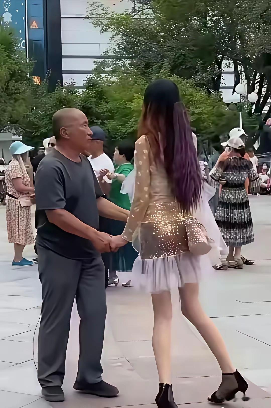 身材好的人，颜值未必高，颜值高的人，身材未必好，有的人非常喜欢好身材，有的人非常