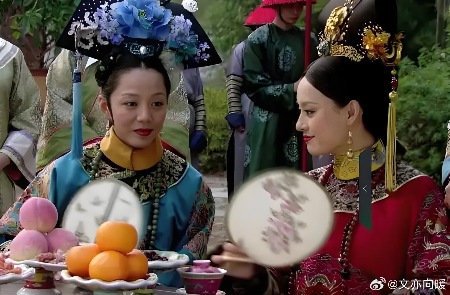 在《甄嬛传》里，敬妃跟着甄嬛笑到最后，可她竟两次暗害甄嬛，手段着实不浅。首次，