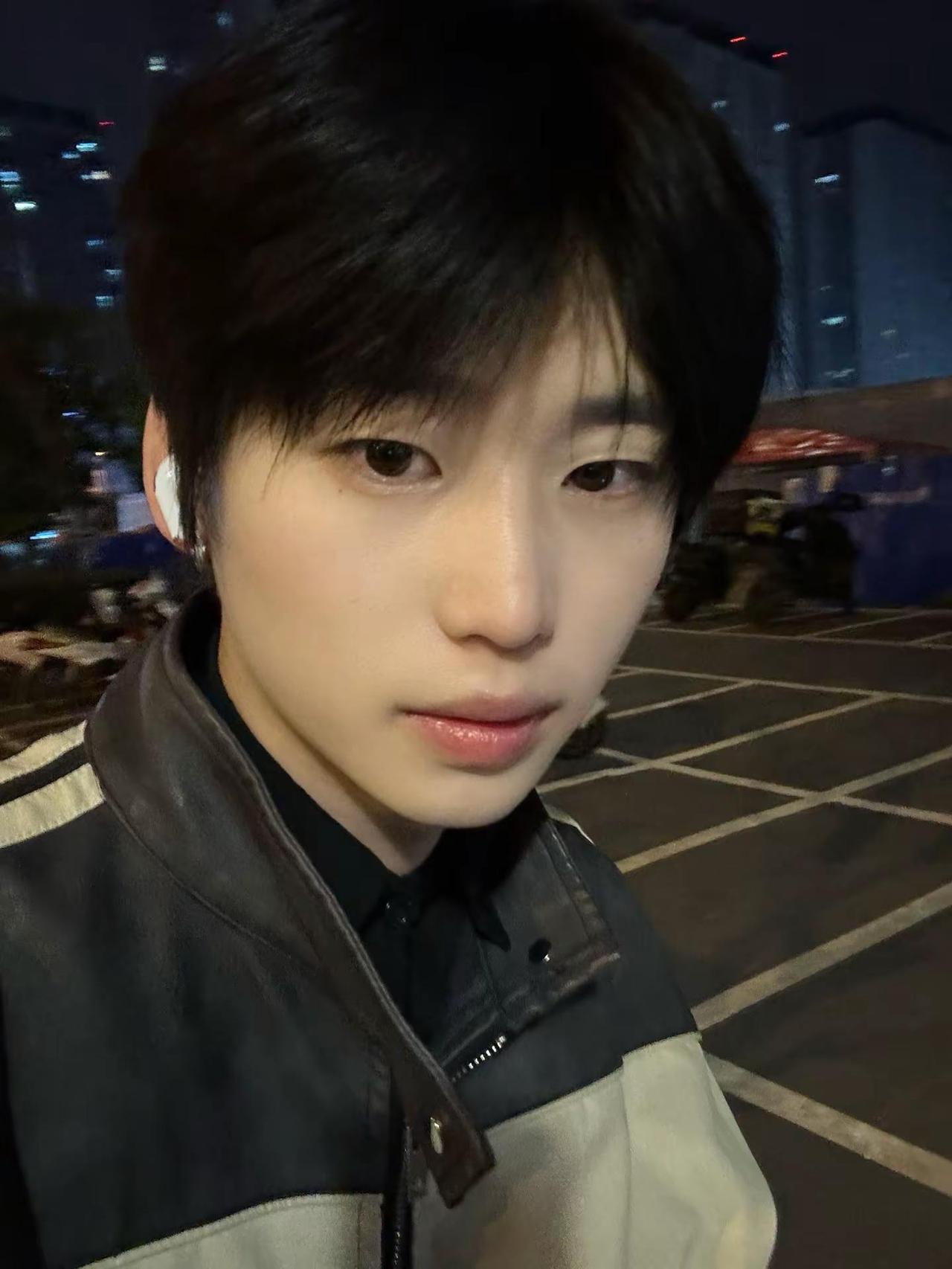 白羊男的颜值，从来不会让人失望！白羊座原相机实况穿搭