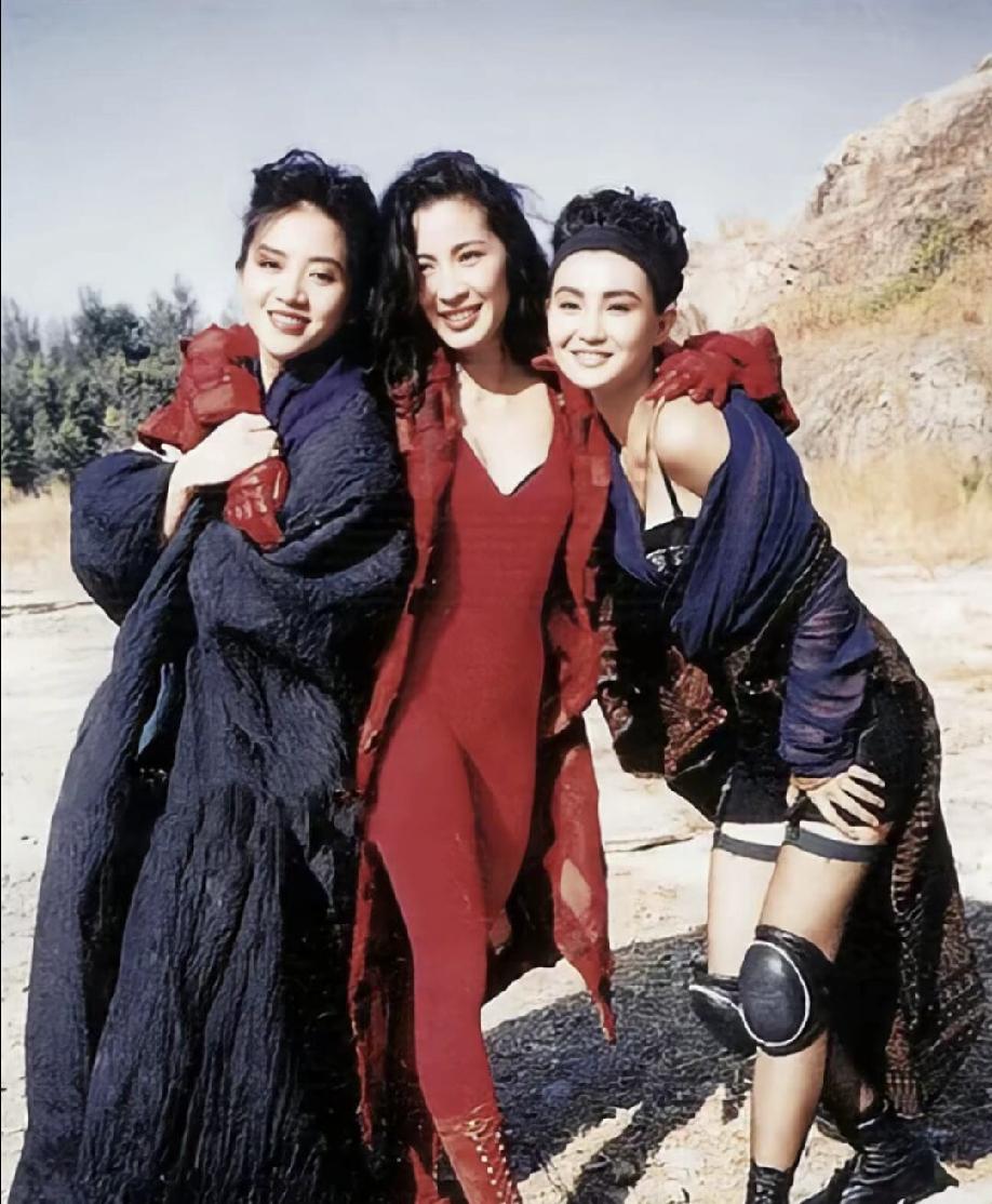 80年代，当时红遍大江南北，被誉为三剑客的她们。你还记得吗？三美女合照三娘女合