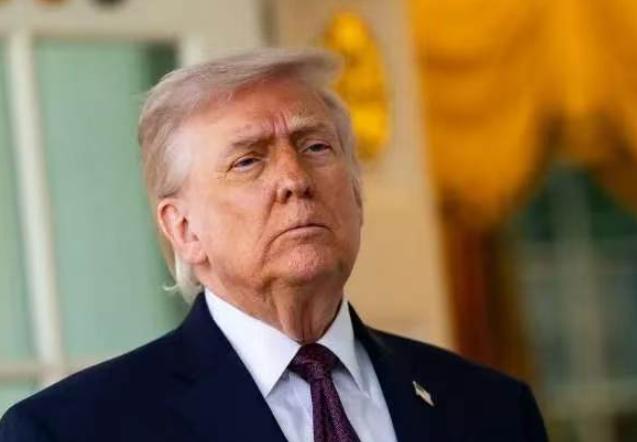 太意外！美国民众集体“喊话”中国，白宫彻底坐不住了，民意反转太明显，最近美国彻底