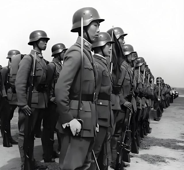 全面抗战爆发之前，蒋介石曾经问过他的德国军事总顾问法肯豪森：如果中日开战，中国能