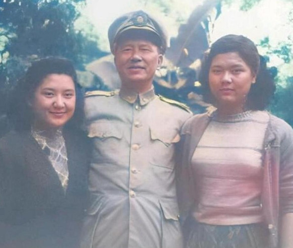 1986年，白崇禧的女儿偷偷潜回大陆，在桂林住了几日后，她找旅馆服务员结账，对方