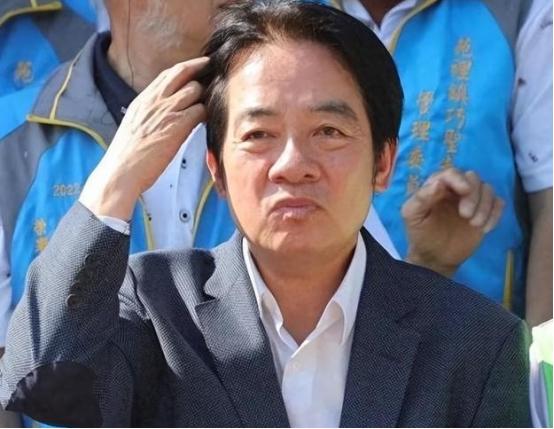 大陆还未开战,台湾大批军官连夜退伍辞职!由于解放军军舰每天在台岛附近出没,导致台