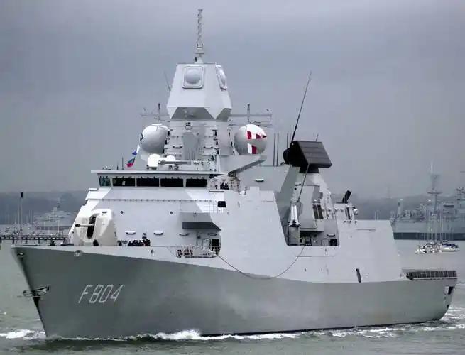 美国在欧洲有一个铁杆“小跟班”国家，这个国家就是荷兰。荷兰是欧洲一个小国家，和中
