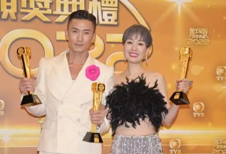 TVB视后江美仪牵手向展鹏新恋情疑云？男方年收入千万