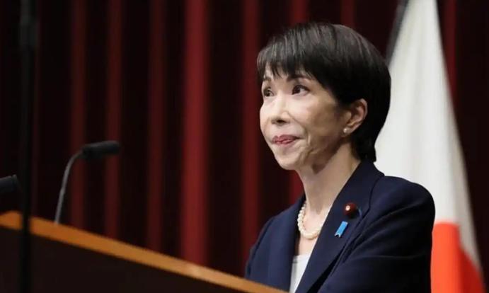 南海周边几个国家现在是各怀心思：日本怕琉球地位未定、菲律宾怕巴丹群岛被声索、越南