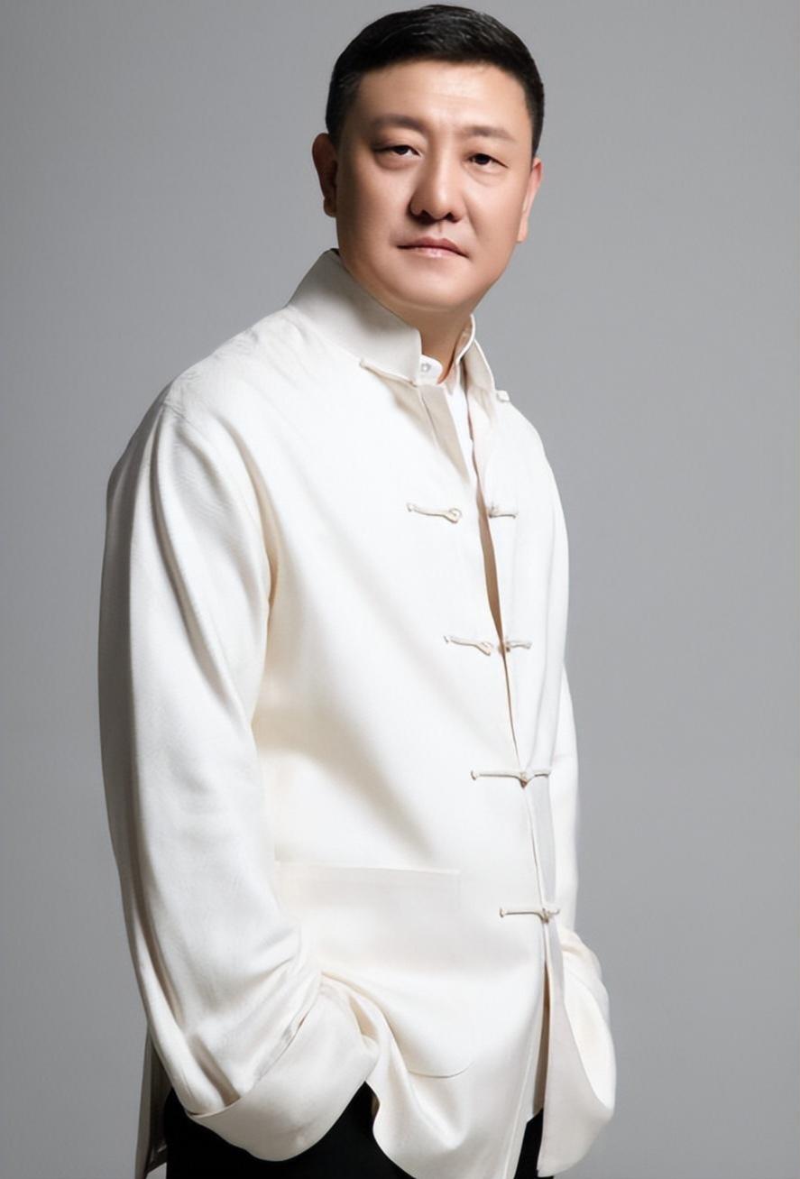歌手韩磊出轨传闻真相来了！女网友深夜承认造谣，并发布了道歉声明。在韩磊方发布
