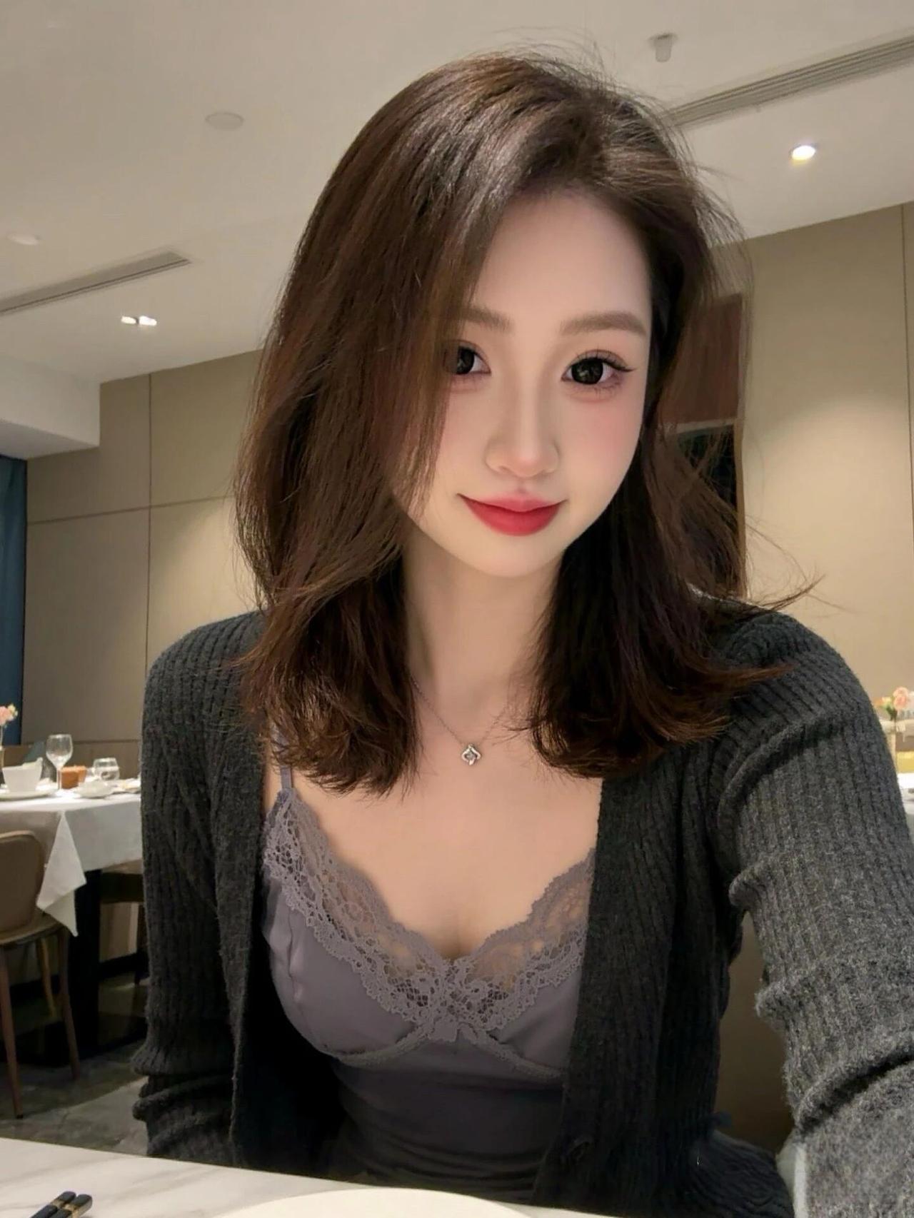 优雅自信穿搭分享😘