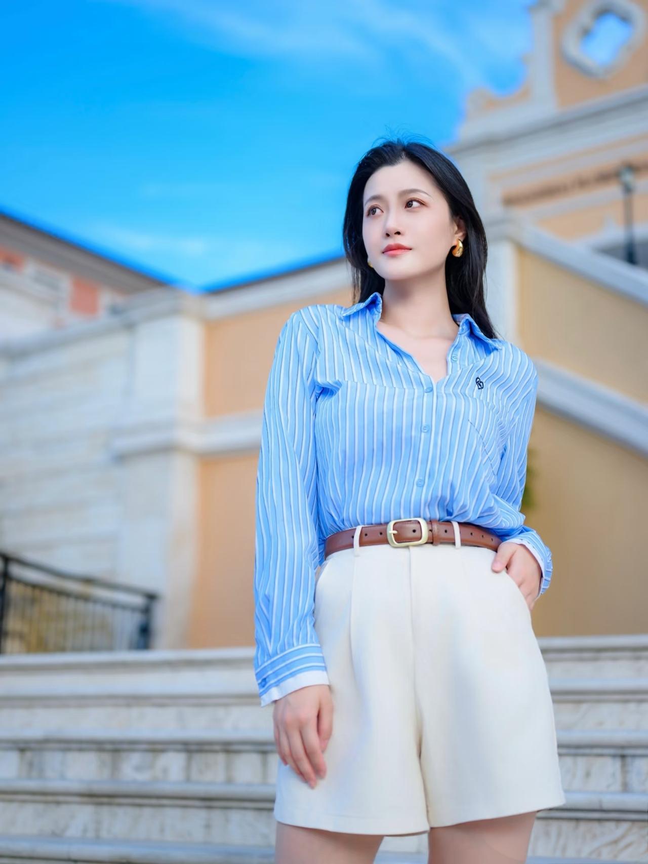 怎样穿搭知性又显身材?