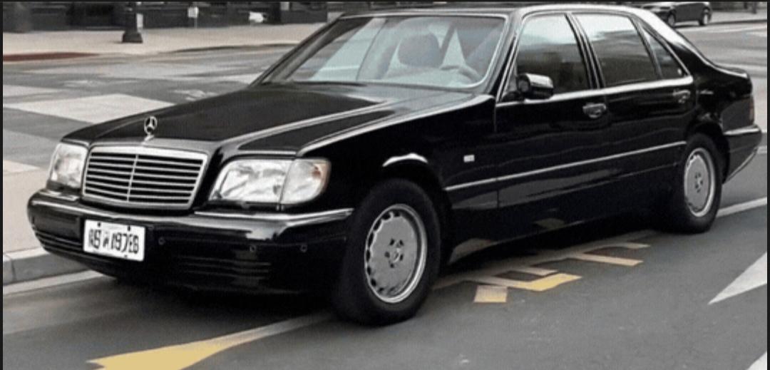 “虎头奔”S500：90年代的豪华硬通货奔驰W140的S500，外号“虎头奔”—