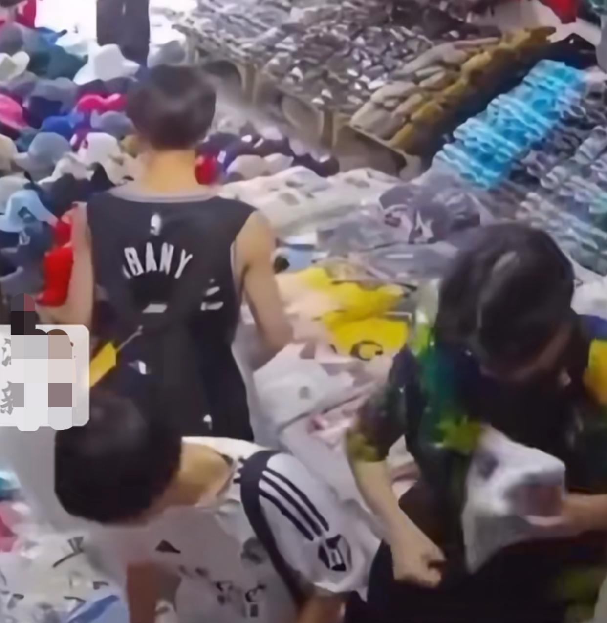 好家伙！一群日本学生在巴厘岛盗窃，这下终于不是被冠名“中国人”了最近一群在巴