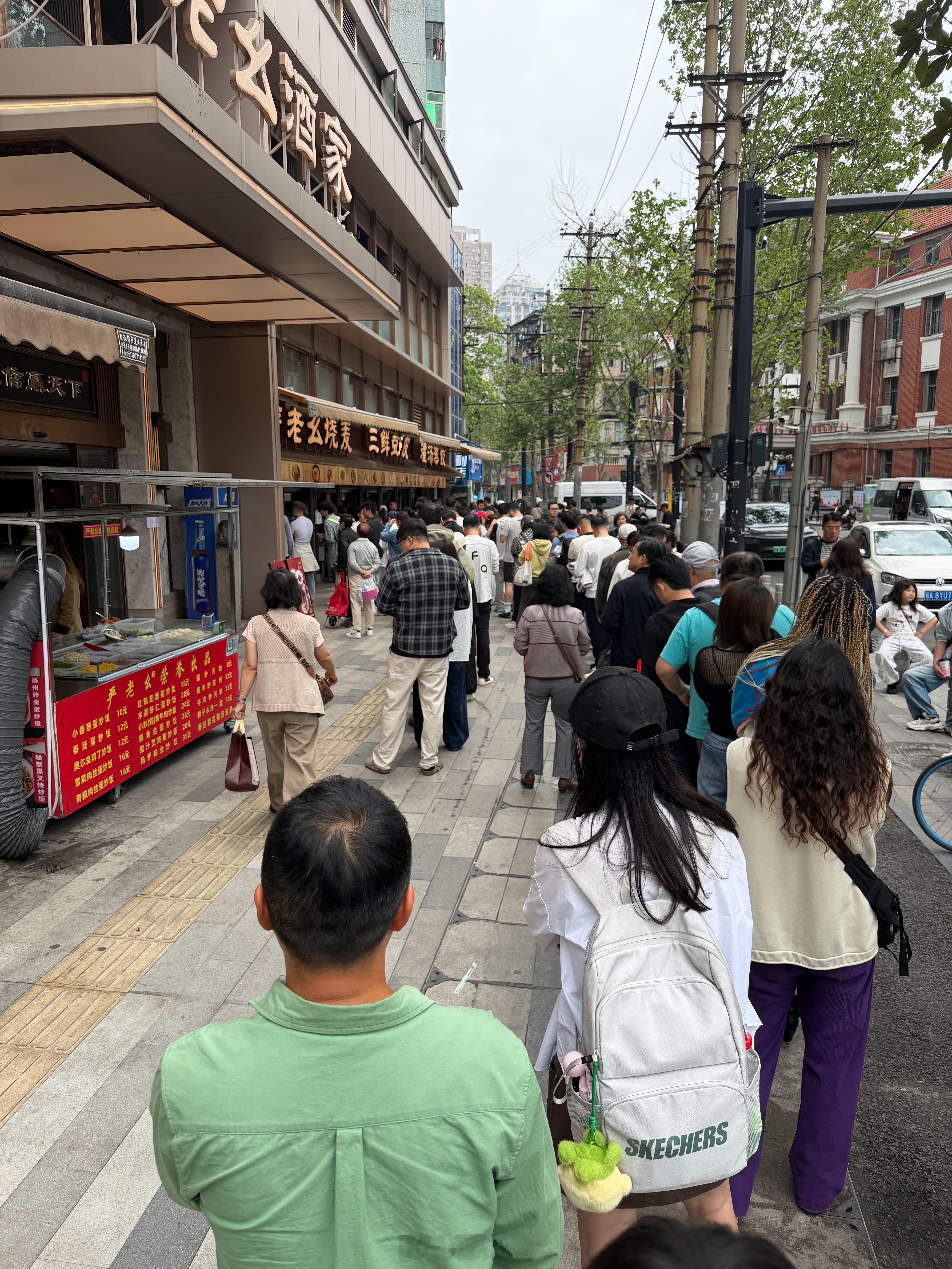 起来排个武汉豆皮回天津了