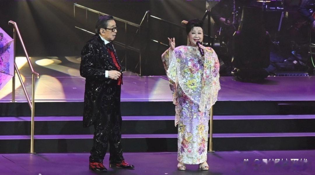 94岁的胡枫在红馆举行演唱会，曾志伟、汪明荃、薛家燕、刘德华、张学友、张家辉、陈