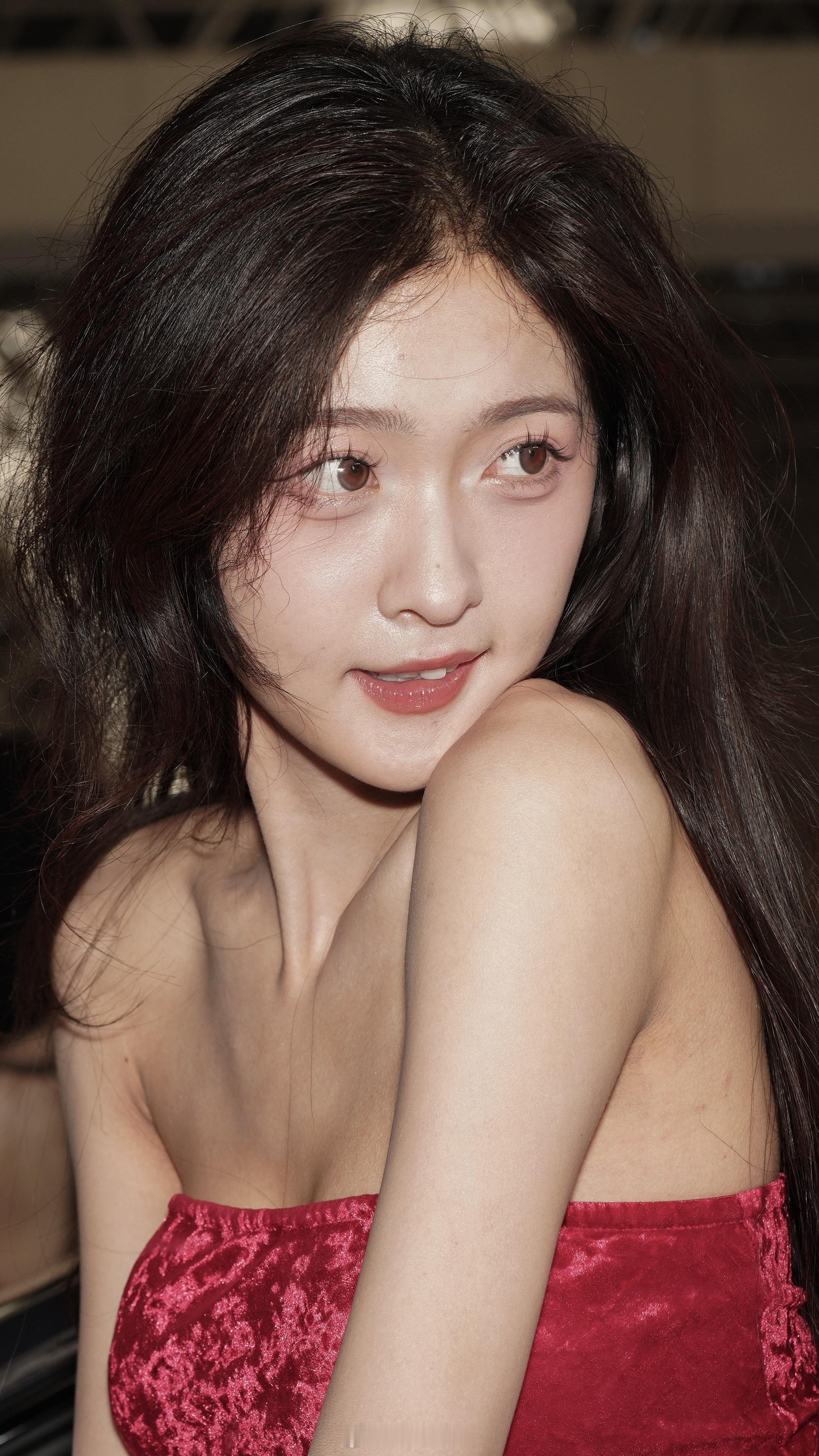 车展遇到会呼吸的复古油画感美女！10756街拍我的摄影日记街拍穿搭时尚街拍