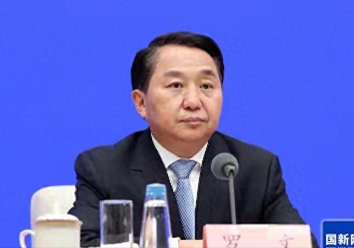 央视终于出手，国务院点名封杀，这些坑老百姓的大网红，属实活该。当直播间里那声