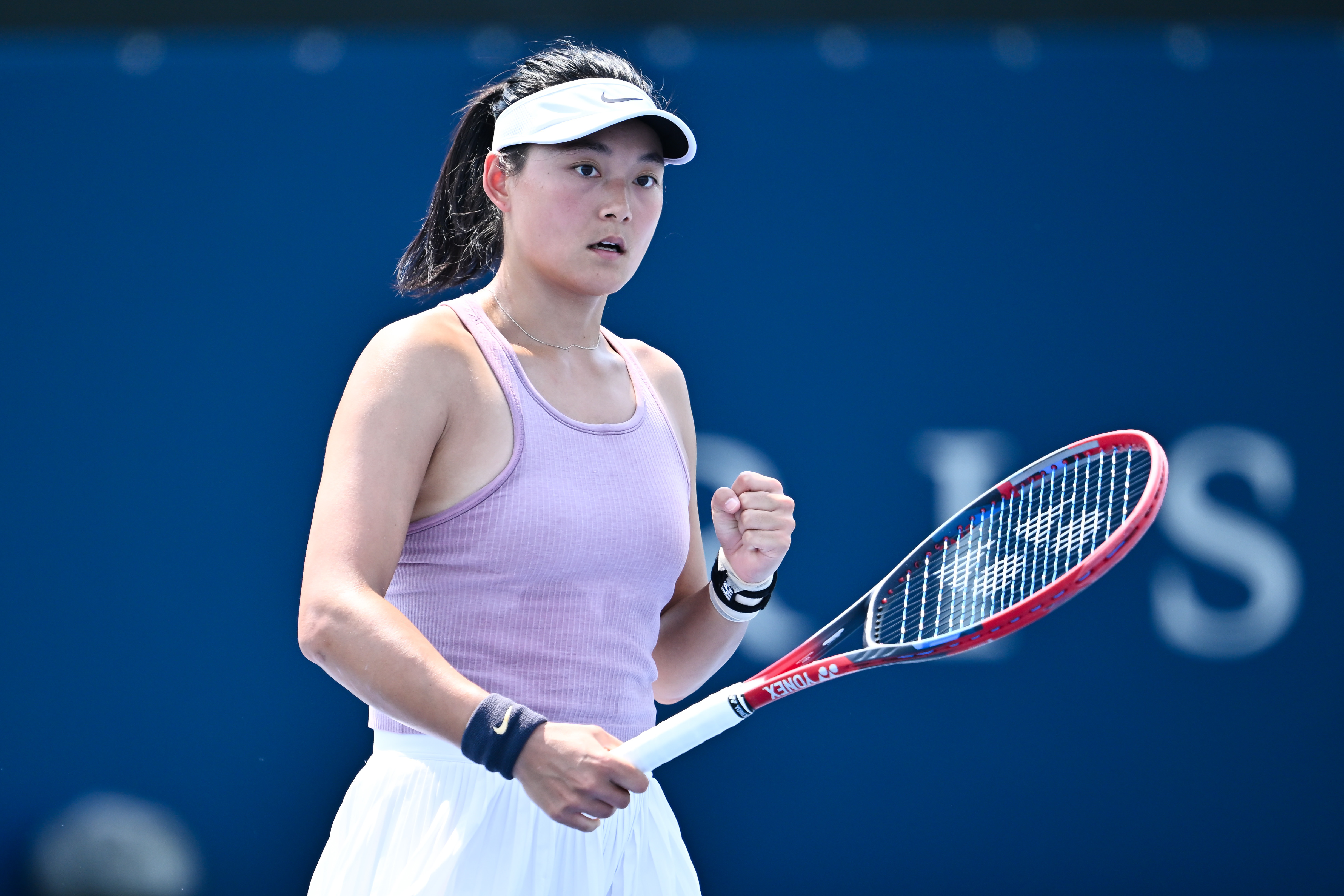 甜蜜复仇👊WTA250克利夫兰站首轮，从资格赛突围的王雅繁以6-43-66