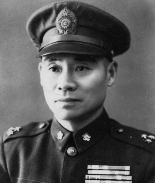 1949年4月，国民党少将范纪曼要被执行死刑，临刑前，他说要上个厕所，但谁也没有