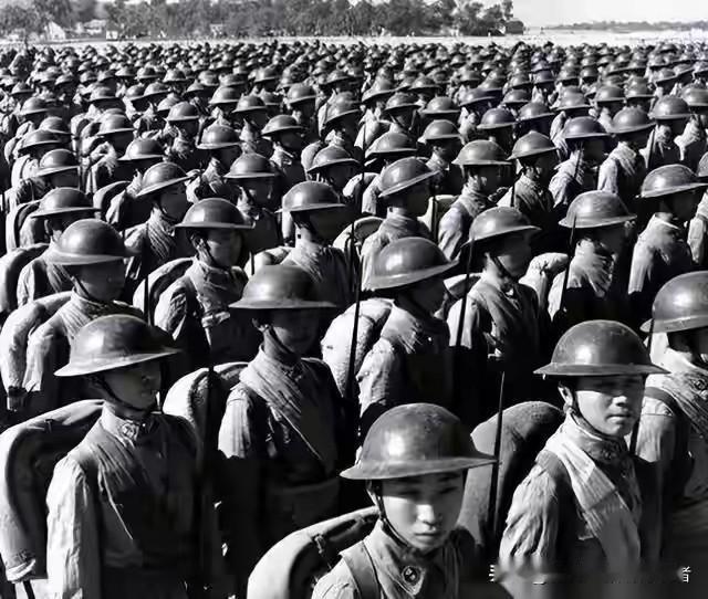 1937年，在南京紫金山北麓的修罗场里，数万广东子弟兵拒绝在江边受辱，他们用最原