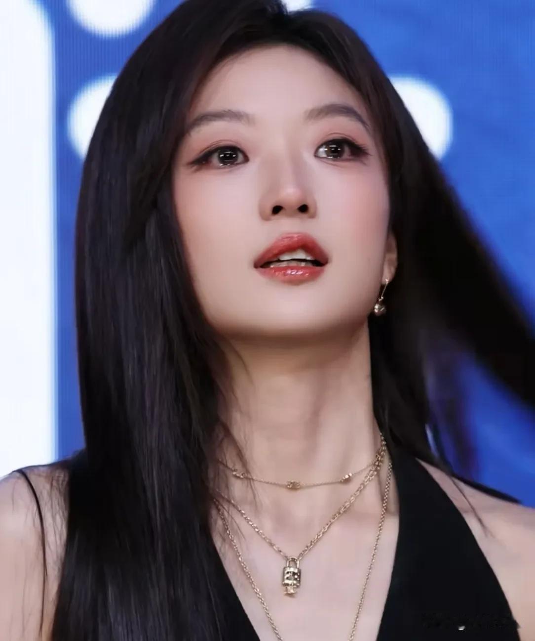 孙千落泪到底为了谁？有人说她舍不得演了那么多场亲密戏的井柏然，有人说走不出尚之桃