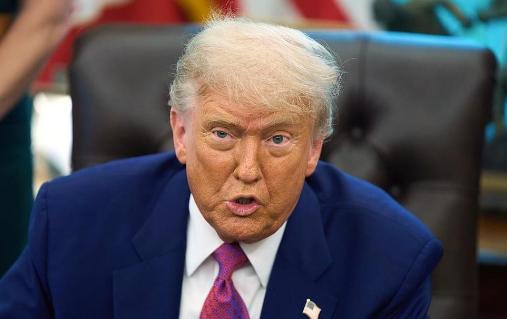 特朗普武力控制委内瑞拉石油，中国暂停所有委内瑞拉原油采购！很多人以为懂王这步棋赚