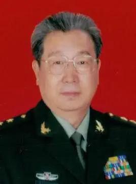 铁血守初心清风铸军魂——记李宝祥将军李宝祥（1940.4-），山西省襄汾