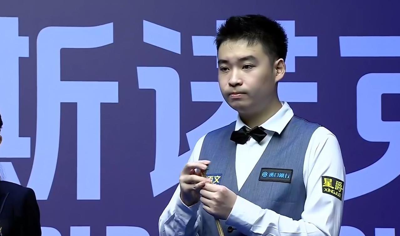 斯佳辉4:5不敌马克-艾伦，无缘武汉公开赛4强。看了比赛的球迷都知道，斯佳辉已