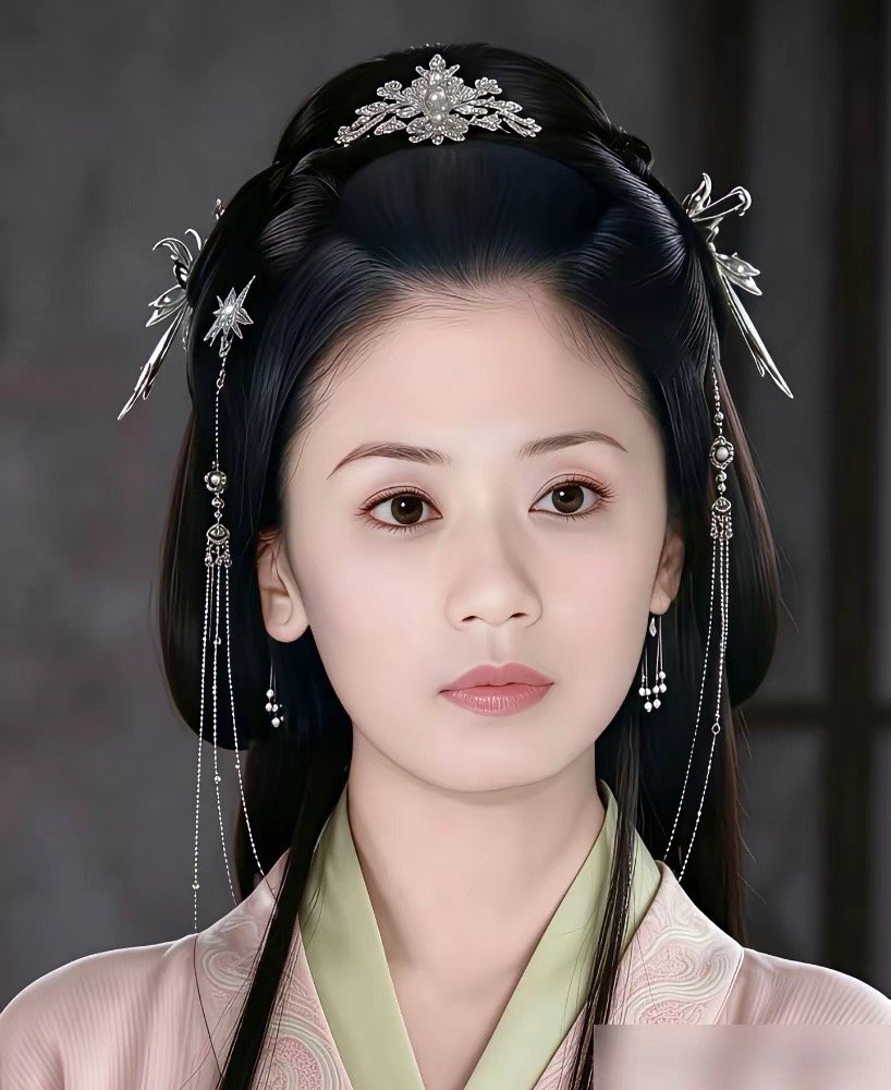 贾静雯演窦漪房会封神，这话传了几十年，可当年《美人心计》于正心里的人选，除了霍思燕和林心如，压根就没