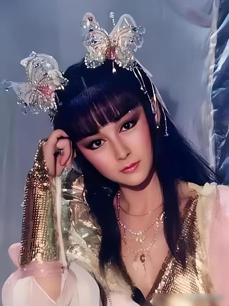 放到现在，陈鸿烈绝对是会被网友挂在热搜上反复鞭尸的“初代海王”。当年拍《大醉