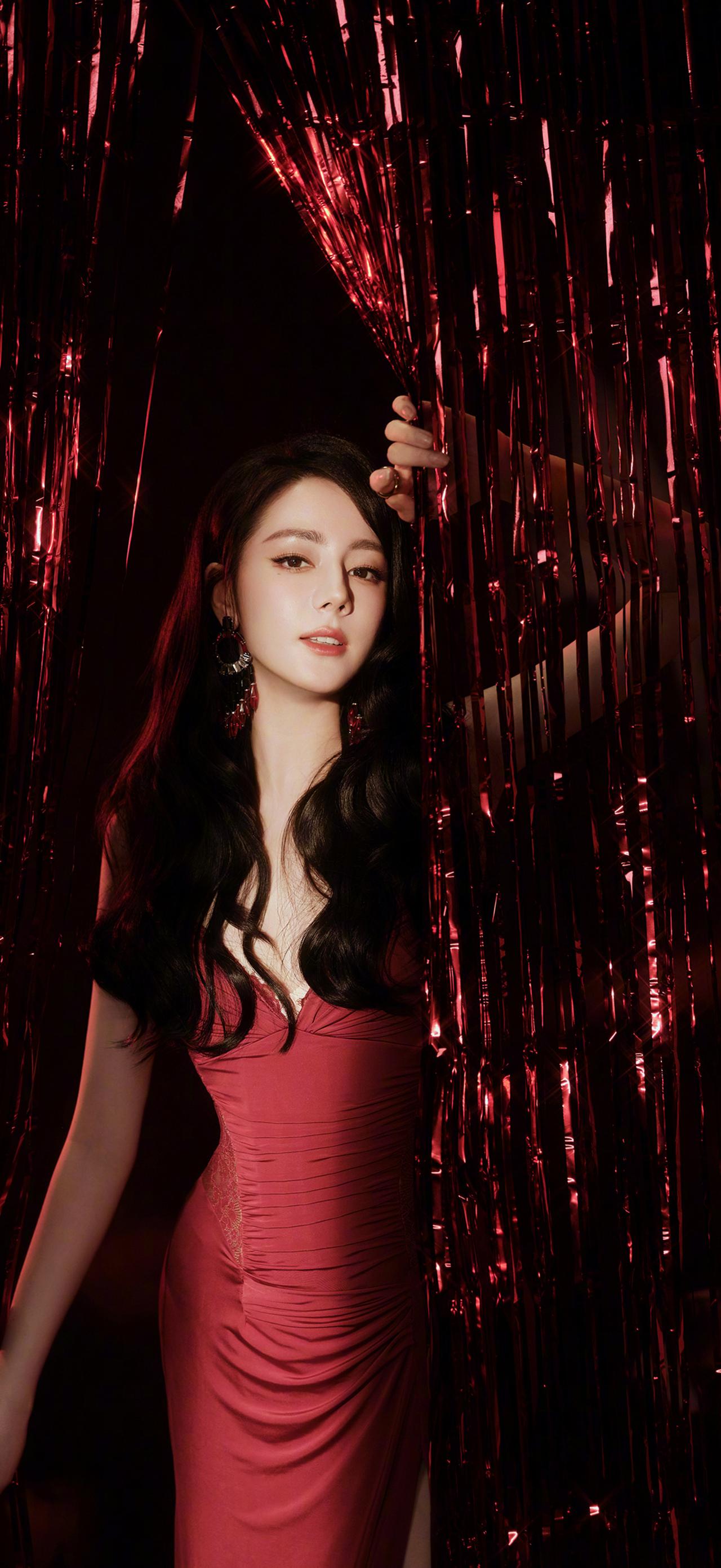 美女壁纸-第5872期-迪丽热巴