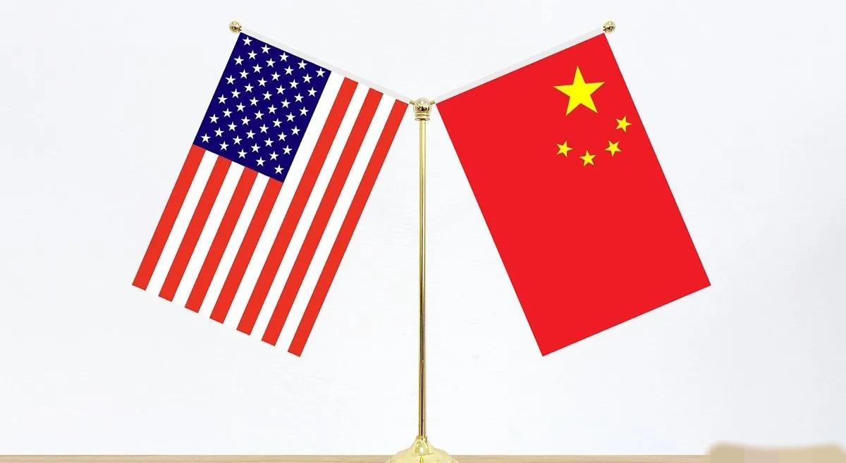 这次中国彻底把美国给打疼了。8月16日《华尔街日报》美国商务部卢特尼克称：特朗