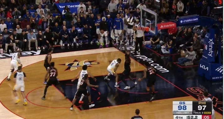 昨天勇士和76人的裁判报告出了，共出现2次错判，1次漏判，其中2次对勇士不利错判