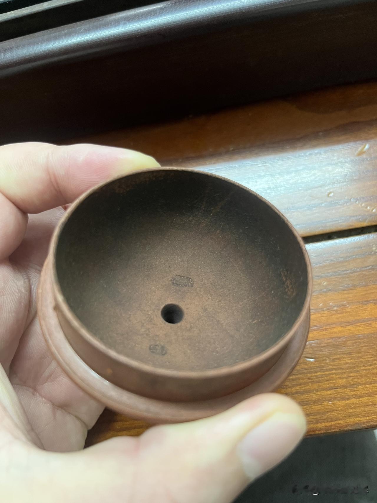 猜猜这紫砂壶盖是什么？你们的紫砂壶是不是用久了也会变成这样子听我一句劝，