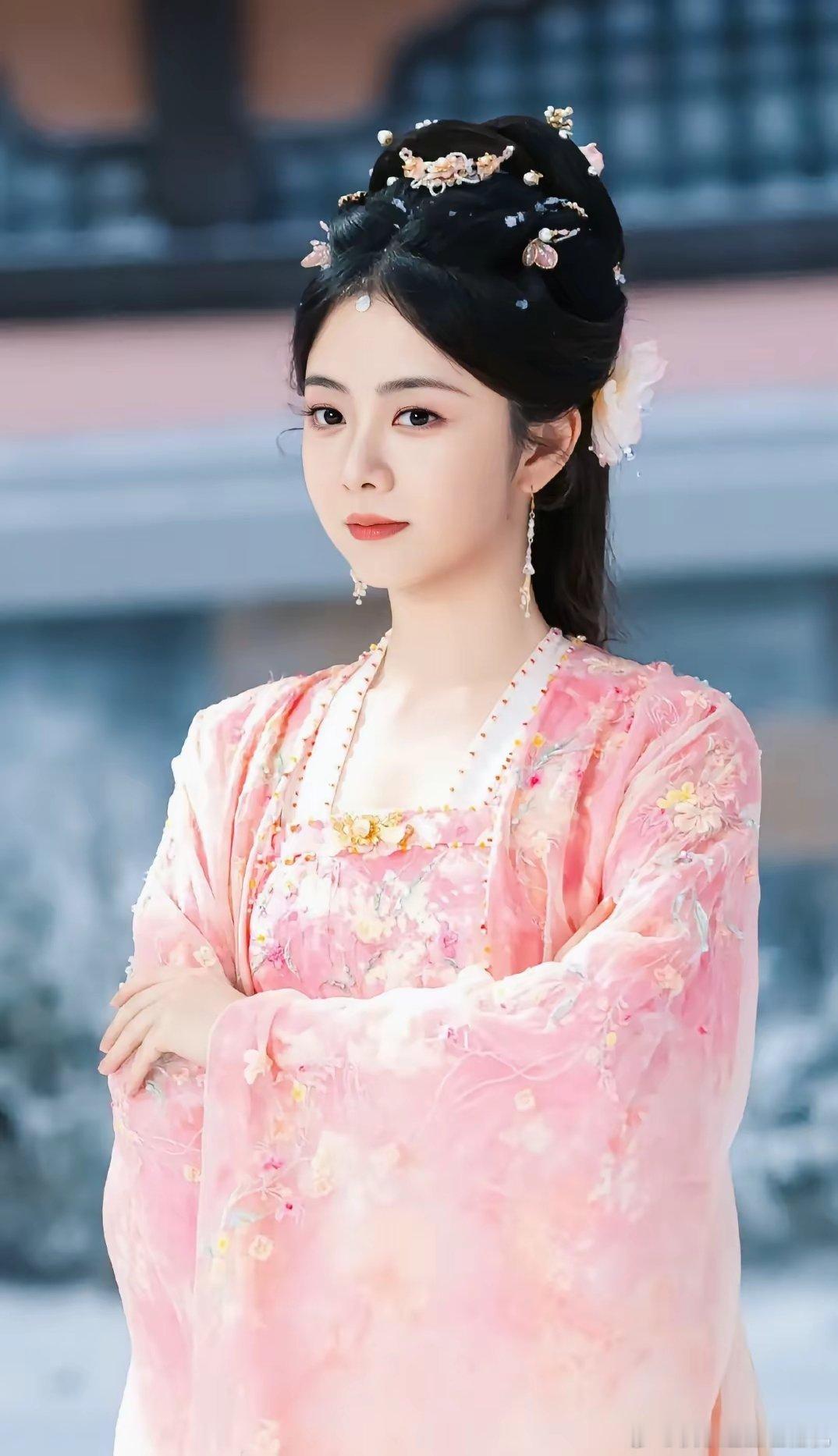 《逍遥》的导演后悔极了，不是因为赵丽颖的加入也不是吴樾的加入而是他怎么也没想到，