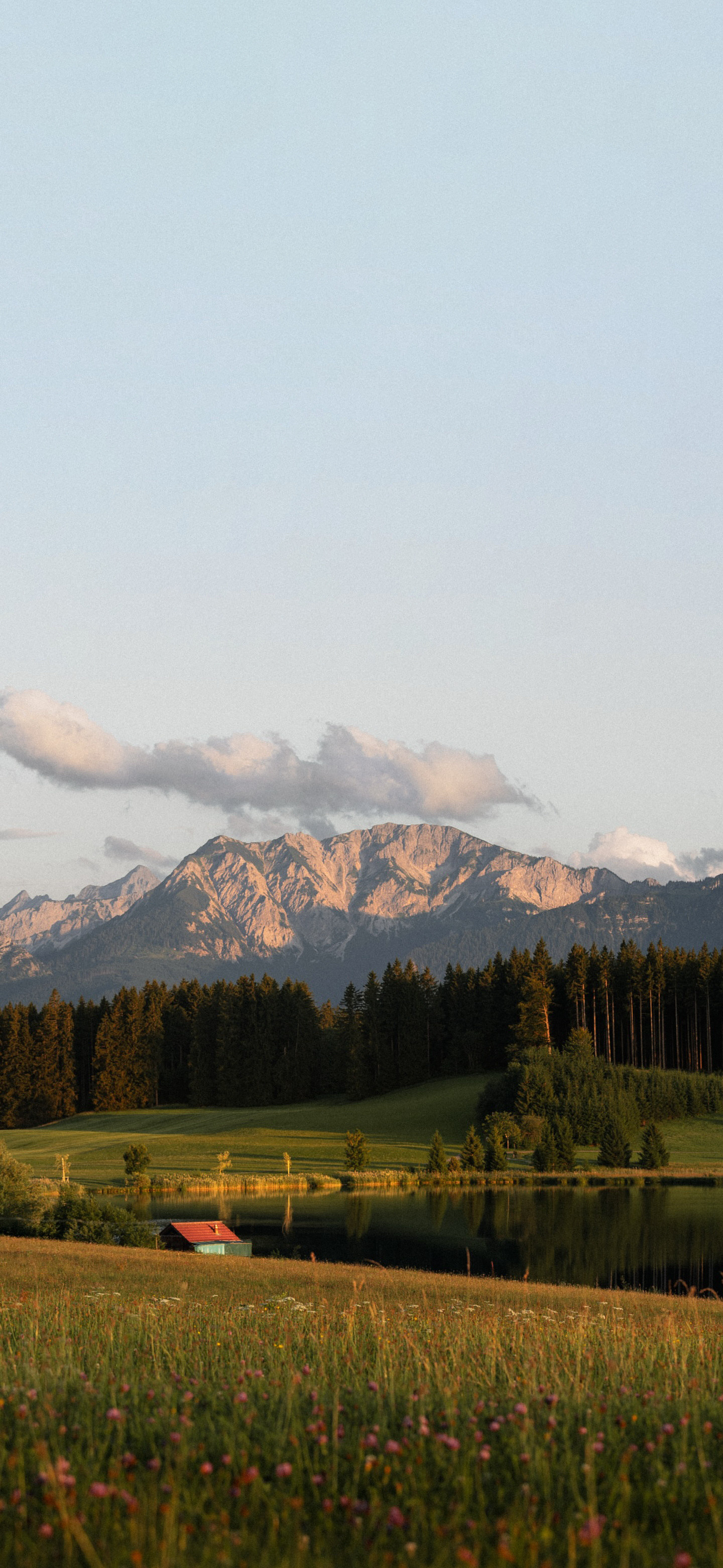 小伙伴们早！今日份风景壁纸已送达。